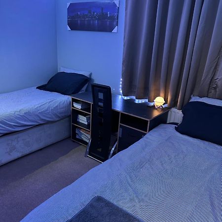 Ferienwohnung London Gateway Get-Away Hounslow Exterior foto